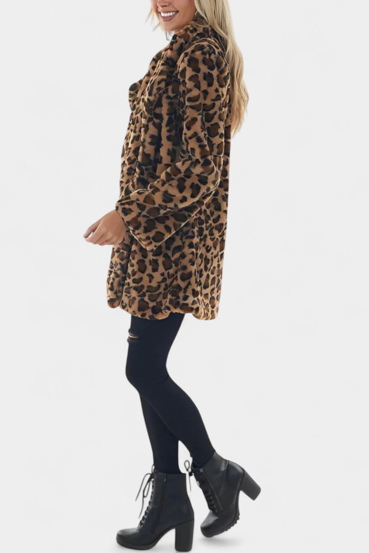 Nadine | Cappotto lungo in peluche con cappuccio