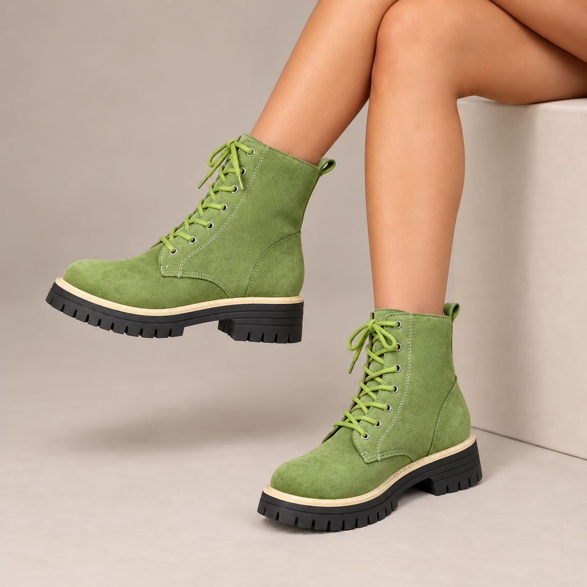 Juniper™ | Stivali con Tacco in Finta Pelle Suede