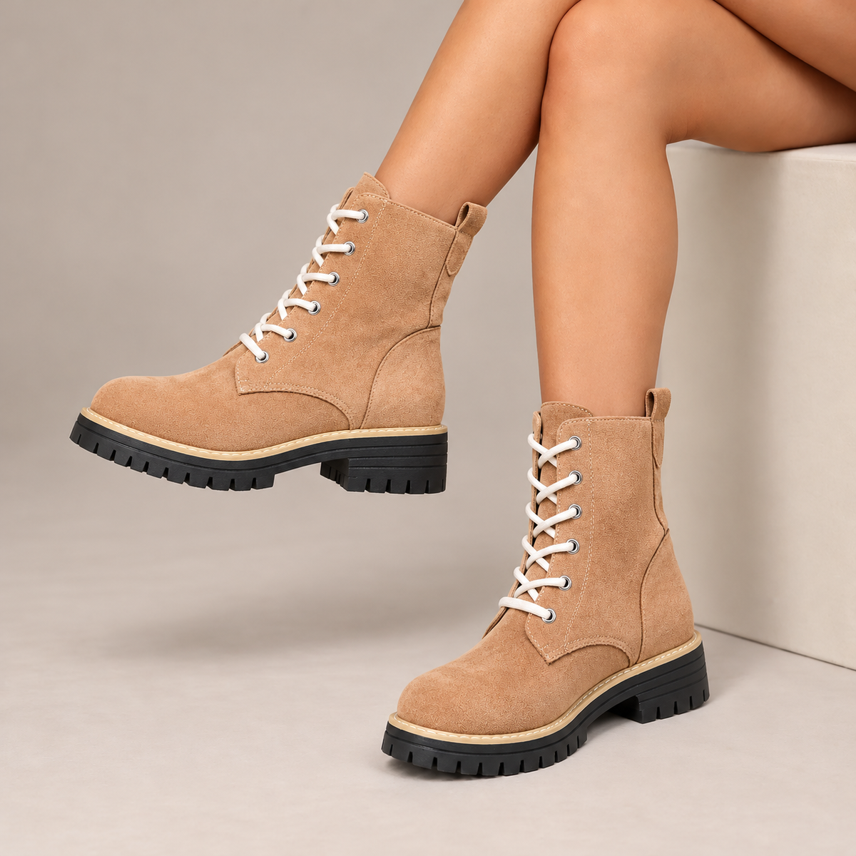 Juniper™ | Stivali con Tacco in Finta Pelle Suede