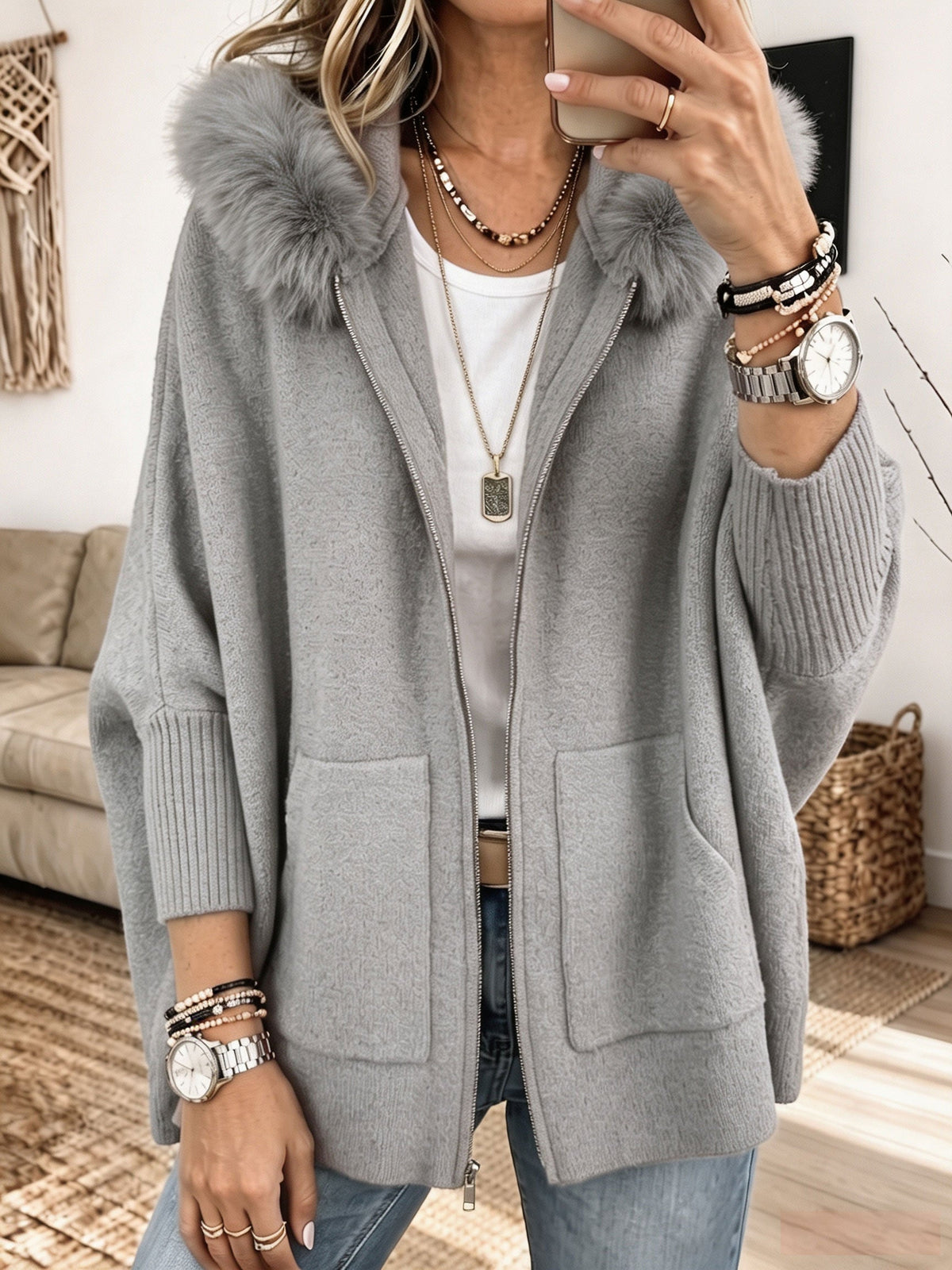 Cardigan Tricot con Cappuccio Accogliente Sanne