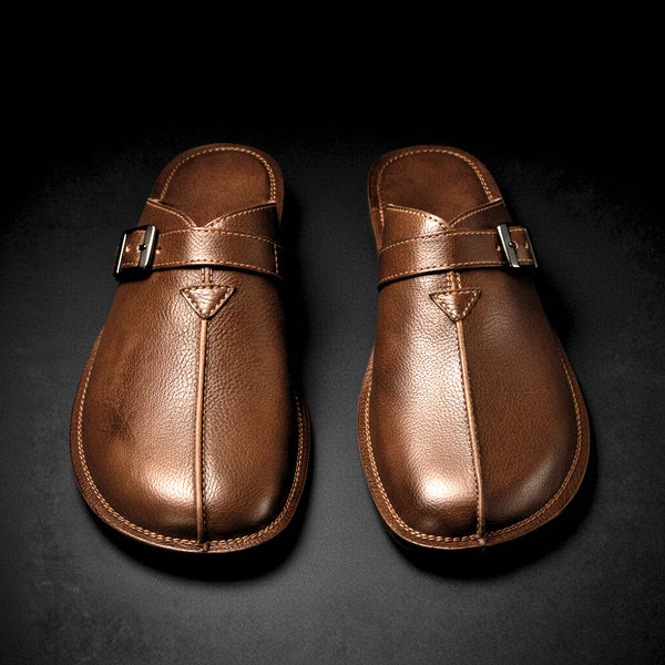 Mule in Pelle con Fibbia – Stile Mediterraneo Artigianale