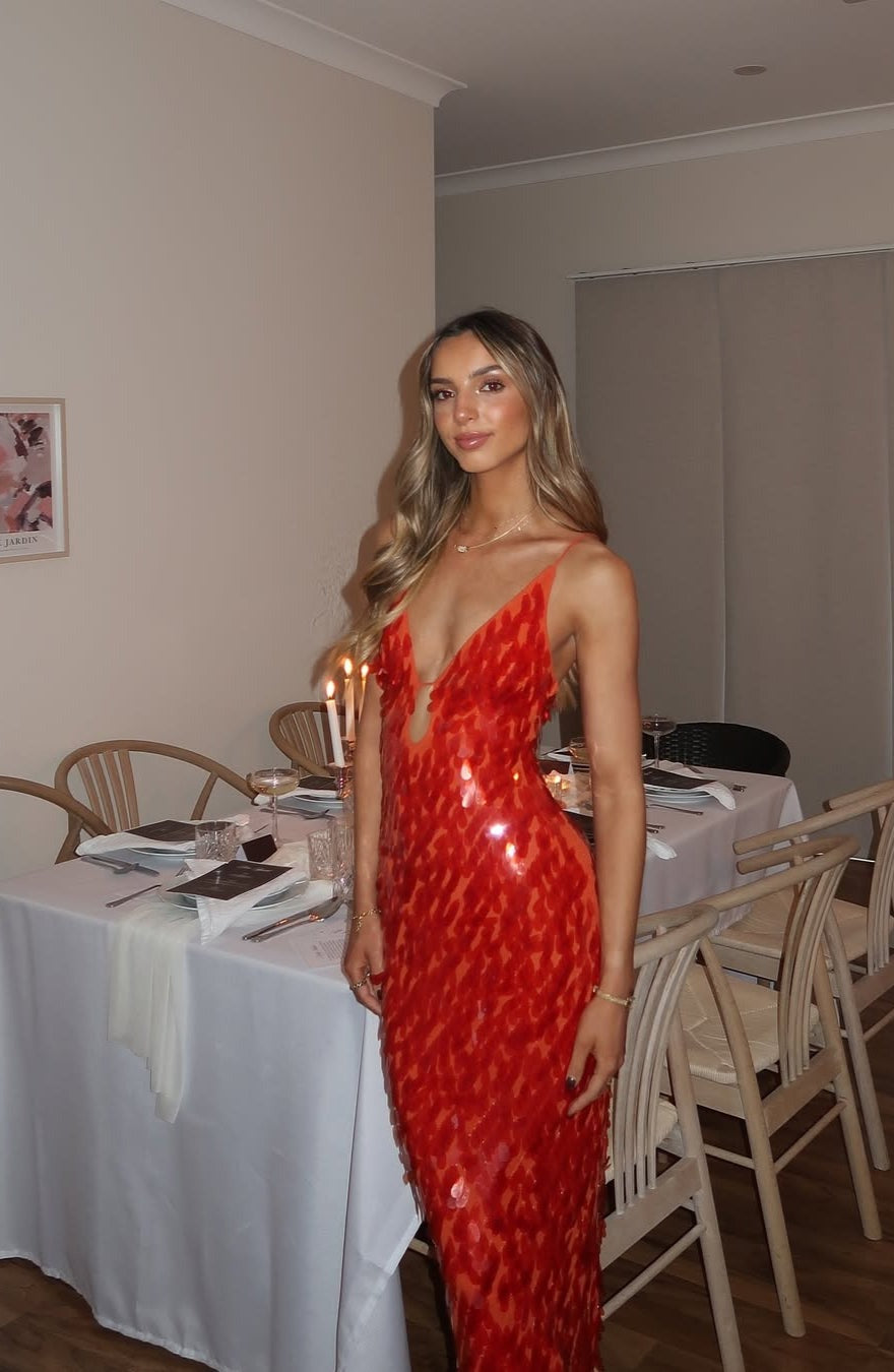 Abito lungo con paillettes