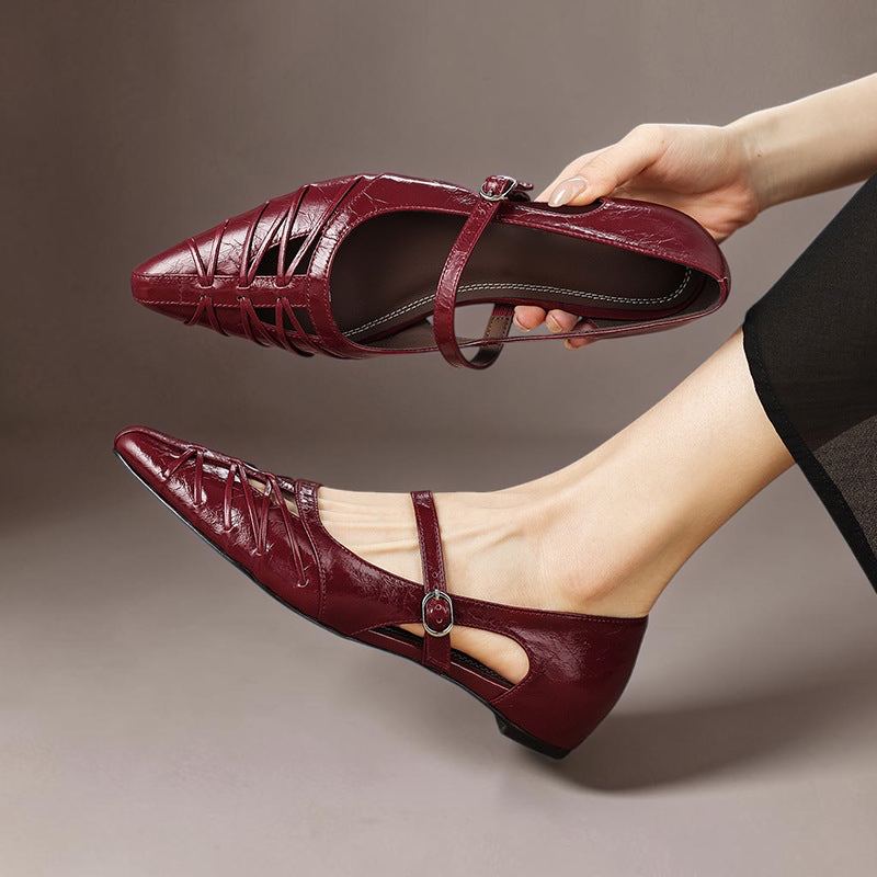Quenby | Mary Jane Flat a Punta con Intagli a Reticolo