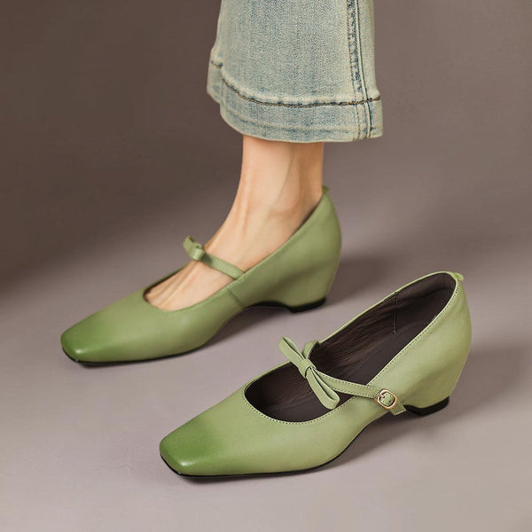 Bryony | Mary Jane Pump con Cinturino a Fiocco