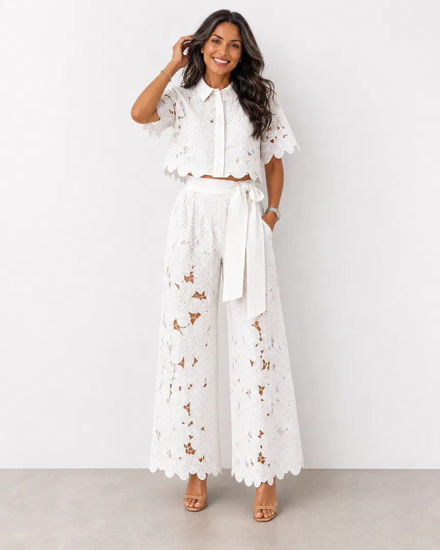 Completo Donna Isabela — Camicetta e Pantalone in Pizzo Traforato
